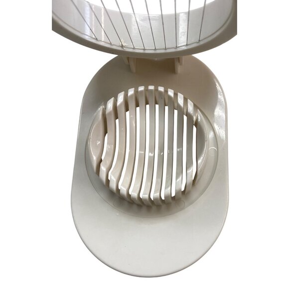 Egg Slicer With Stainless Steel Wires & Plastic Base For Kitchen Use - Picture 2 of 5
